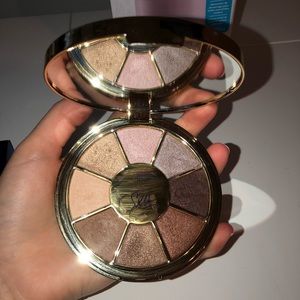 LIMITED EDITION Tarte eyeshadow pallet